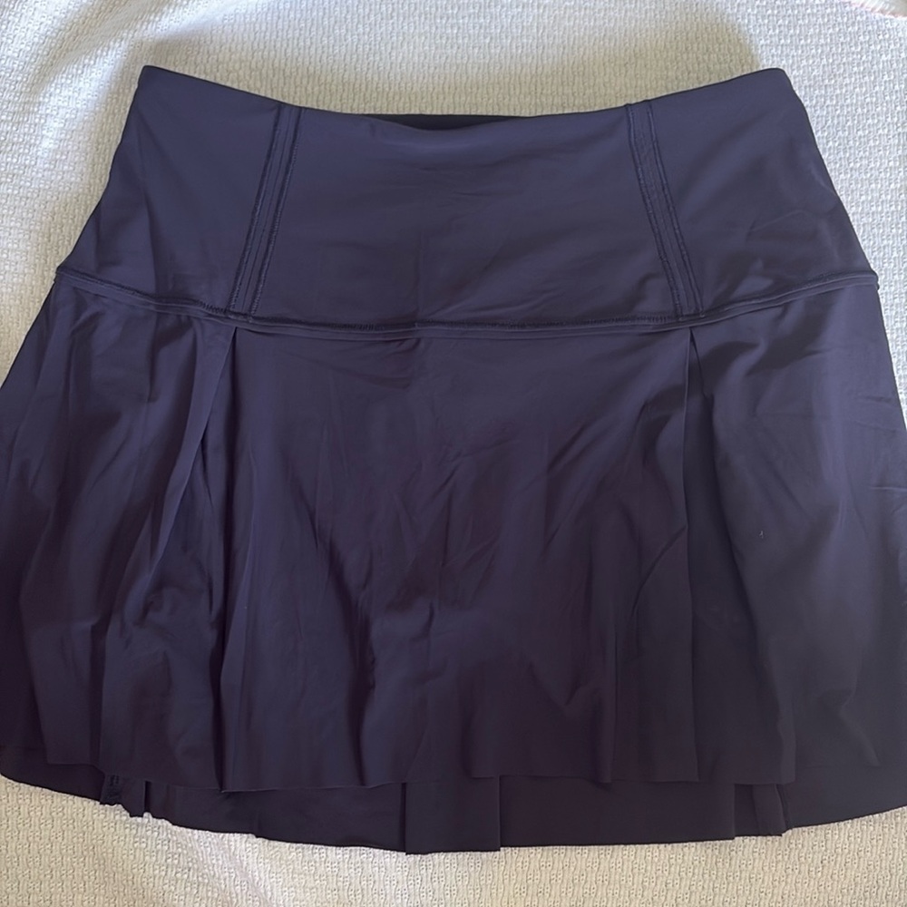Lululemon skirt 6 tall